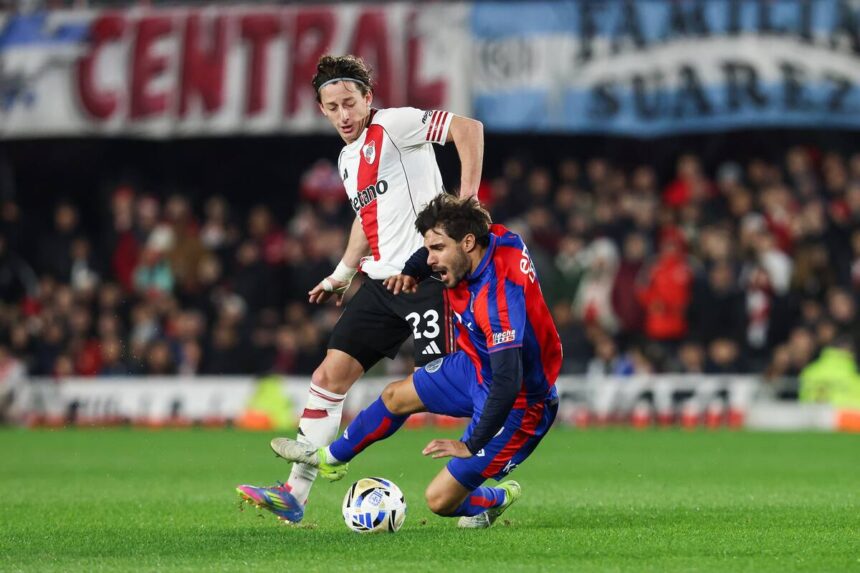 A River le anularon un golazo desde 30 metros y sufre por la lesión de un jugador importante: iguala ante San Lorenzo