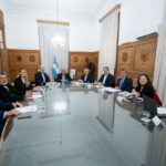 En la Casa Rosada, el Consejo de Mayo empezó a tratar la reforma laboral junto a la UIA y la CGT