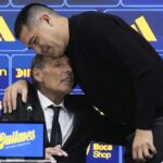 Riquelme se esconde detrás de Russo, pero el DT necesita la ayuda del ídolo (y presidente)