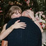 Cuánto sale el anillo de compromiso con el que Travis Kelce le propuso casamiento a Taylor Swift