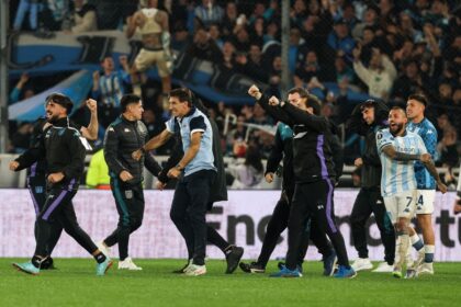 De Racing positivo a Racing creyente: la fe de un equipo que tuvo épica ante Peñarol y luchará con Vélez