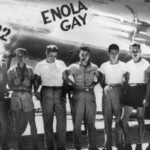 El coronel que soltó la bomba, el nombre de su madre, el consejo de Oppenheimer... y la tercera que no fue