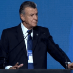 El presidente de la Cámara de Comercio dio un fuerte respaldo a Milei para las elecciones y apuntó contra los diputados de la oposición