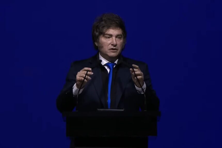 Milei apuntó contra la oposición por cuestionar el veto presidencial al aumento de las jubilaciones