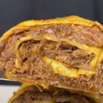 Sin harina ni fritura: descubrí cómo preparar la reversión del arrollado de papa con carne