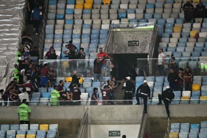 Los videos de los incidentes entre la policía brasileña y los hinchas de Lanús en el Maracaná