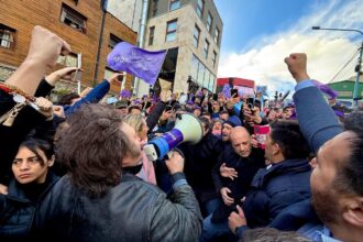 Milei dijo que la actividad económica "se desaceleró fuertemente", defendió a Espert y habló del swap con EE.UU.