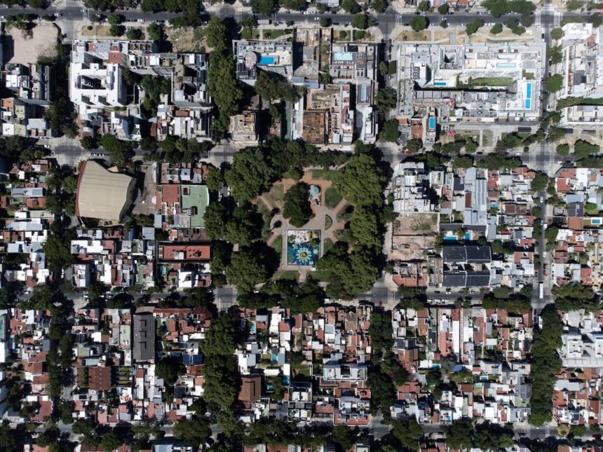 Un terreno de CABA se vendió por el triple de su valor inicial en menos de cuatro horas