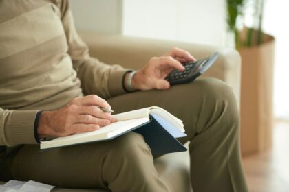 El Gobierno oficializó el desembolso del bono previsional para noviembre