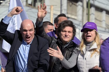 El Gobierno ratificó a Espert como candidato a diputado en la Provincia en medio de la polémica por sus vínculos con un narco