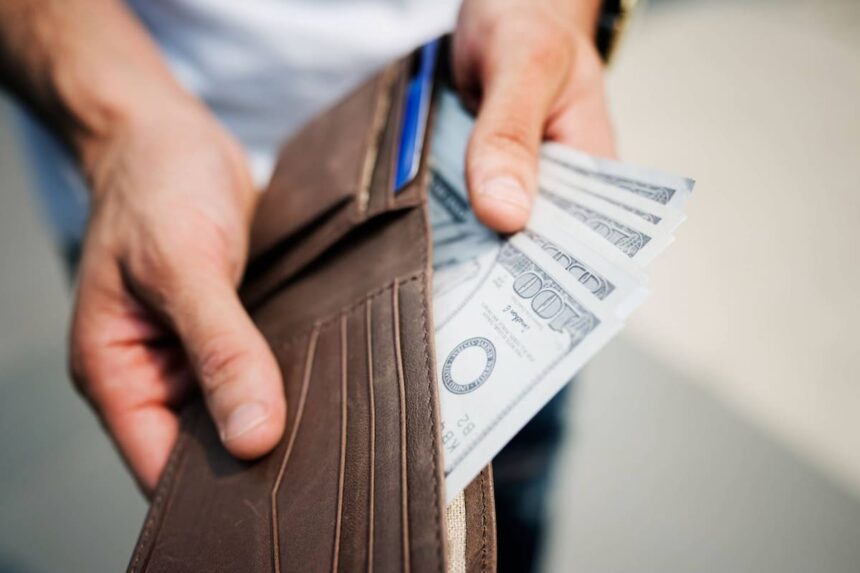El proyecto de ley de Florida que puede afectar el salario mínimo de ciertos trabajadores