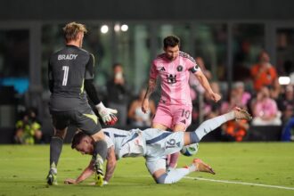 En 4 segundos, Inter Miami puso dos pelotas en los postes (una, de Messi), pero remonta un 1-3 en la MLS