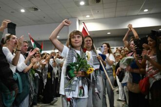 Israel deporta a Greta Thunberg y otros 170 activistas de la flotilla tras las denuncias por “condiciones inhumanas”