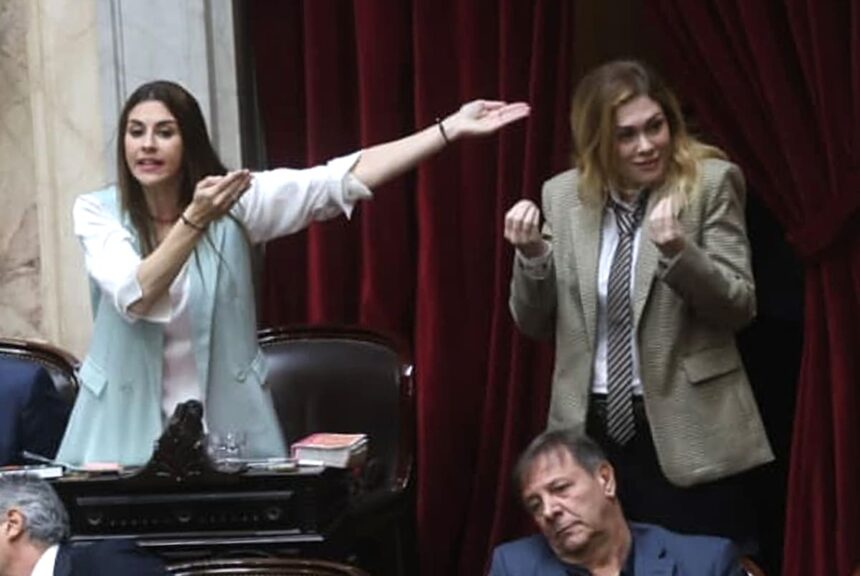 Lemoine y Pagano volvieron a cruzarse, la diputada libertaria denunció que fue golpeada y Moreau tuvo que intervenir
