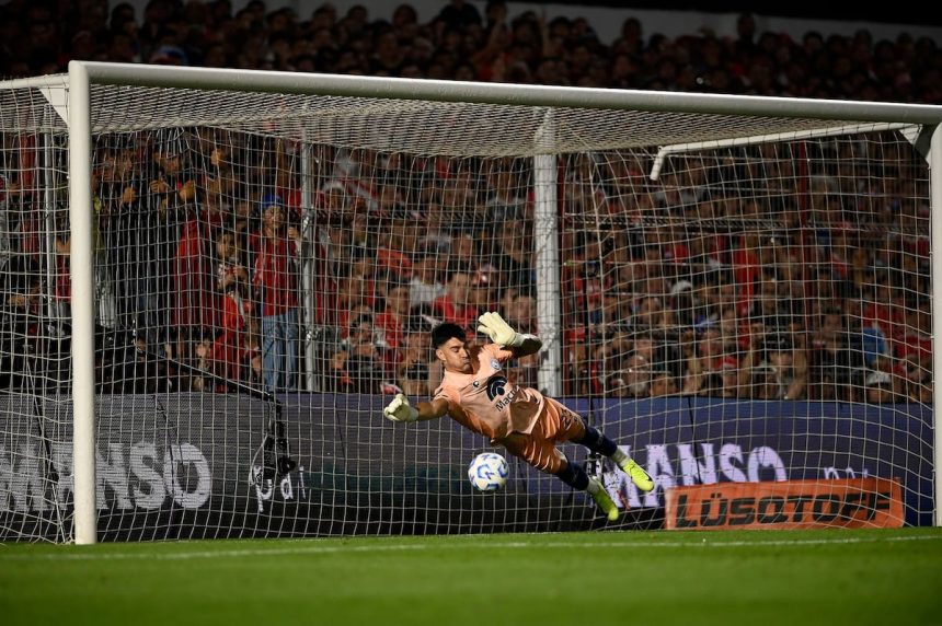 El arquero formado en River que opacó a Chiquito Romero y se convirtió en héroe en la final de la Copa Argentina