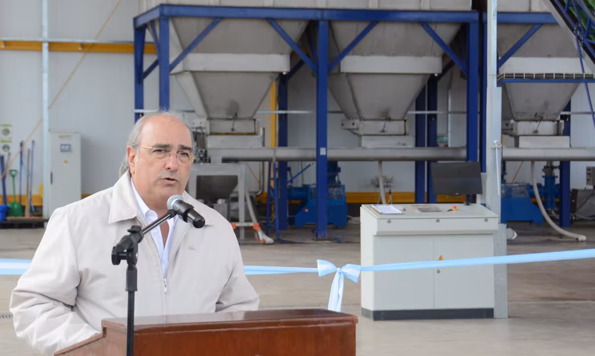 El empresario que sirve de hilo para unir los negocios en la Agencia de Discapacidad