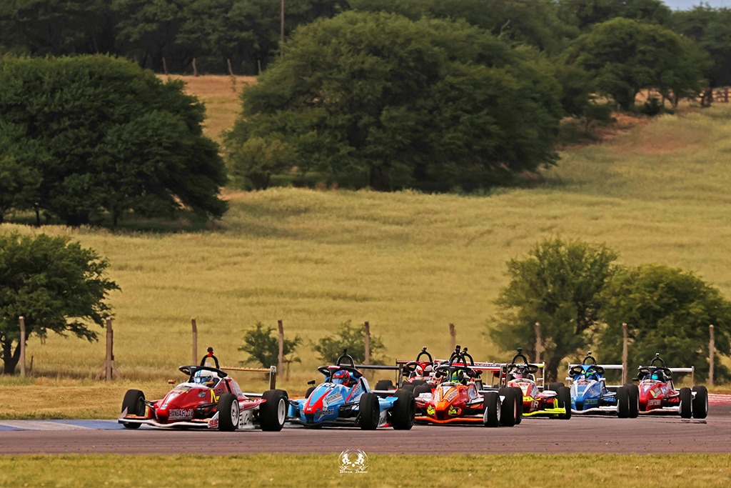 Caram en una final con todos los condimentos