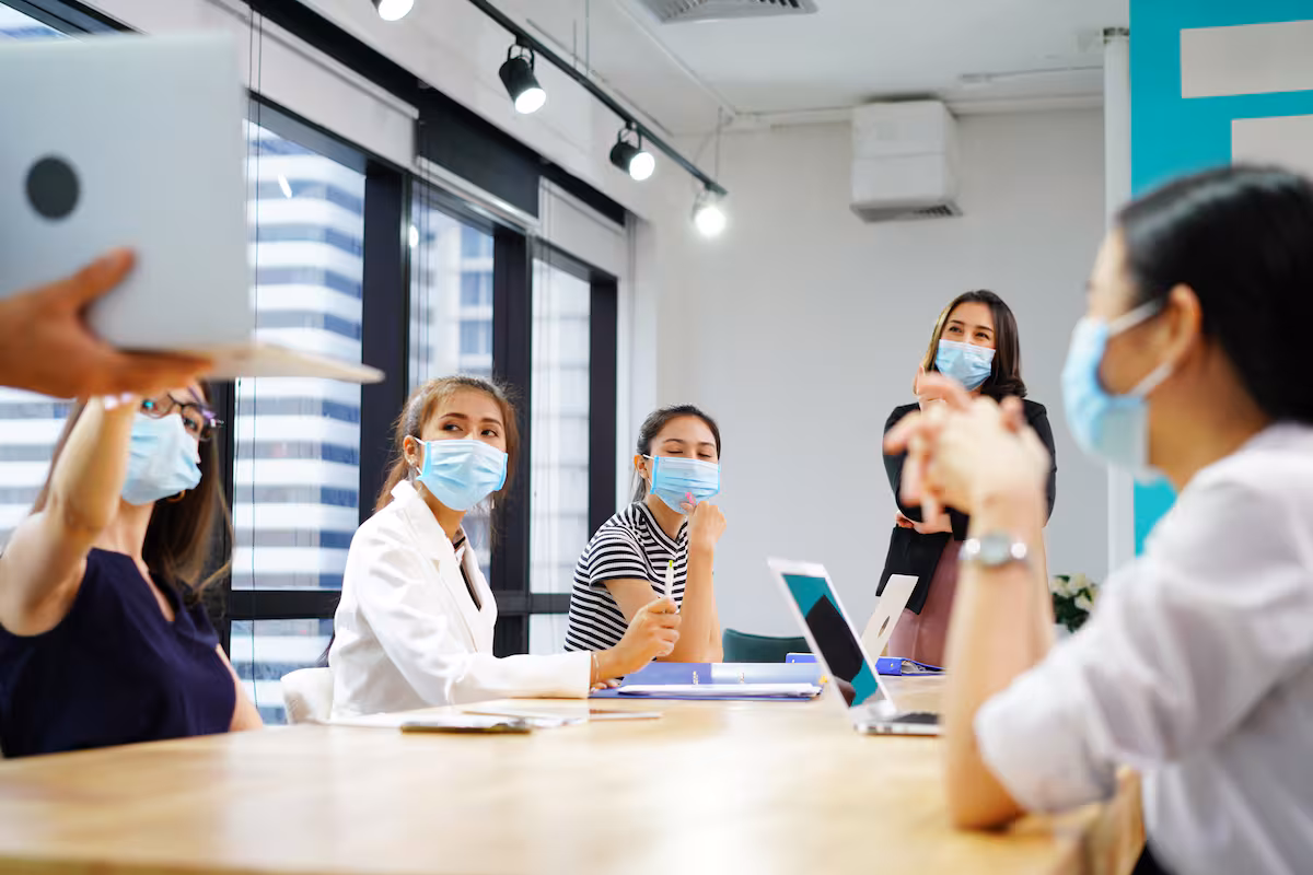 Alerta por la “súper gripe” en Reino Unido: una patóloga advirtió que el brote llegará a la Argentina