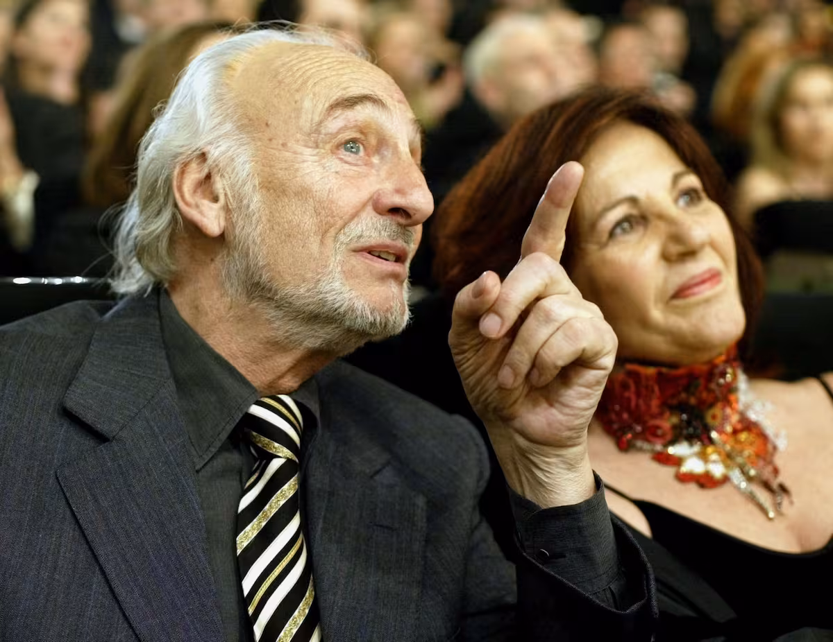 Héctor Alterio y su amor por Ángela, madre de sus hijos y con quien atravesó el dolor del exilio