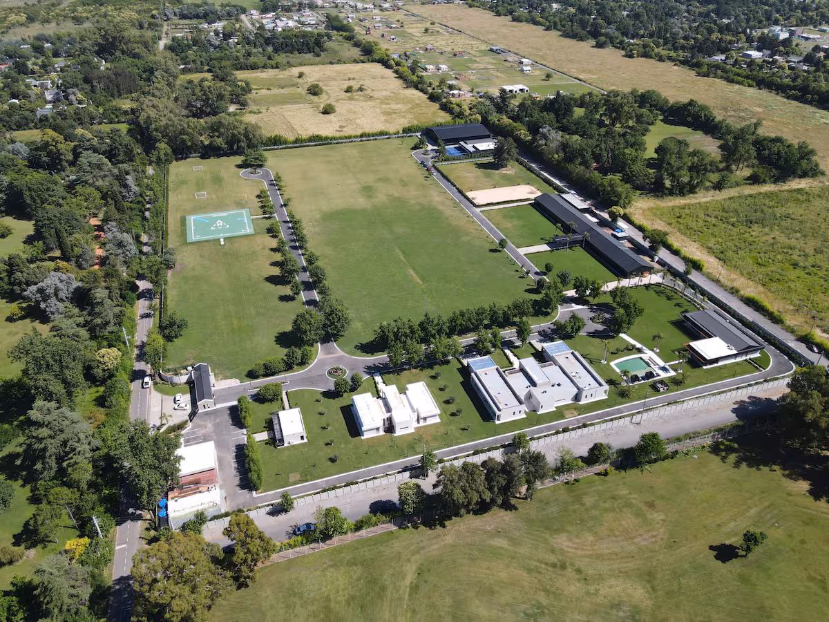 La quinta de Pilar ligada a la AFA cuesta mucho más que lo declarado y este lunes declaran los testaferros