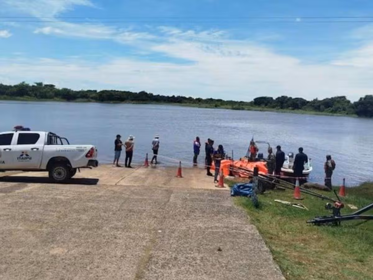 Murieron tres argentinas tras el naufragio de una lancha en el río Paraná