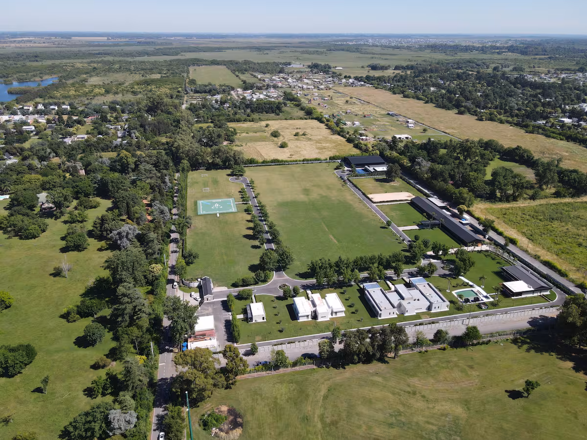 Piden que la causa por supuesto lavado de dinero de la quinta de Pilar vuelva a manos de Rafecas y se investigue a Toviggino