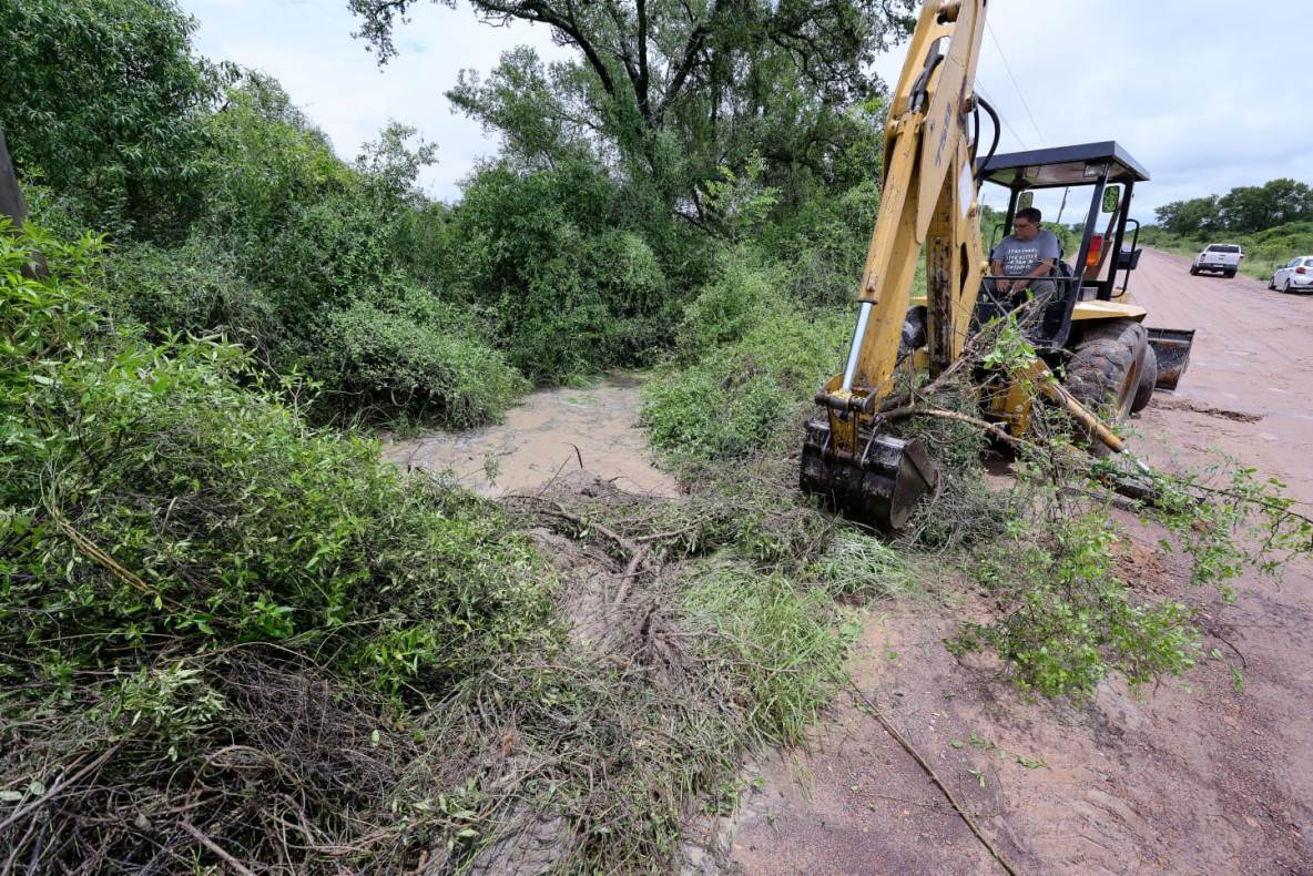 El Gobierno sigue trabajando en los barrios afectados por la emergencia hídrica