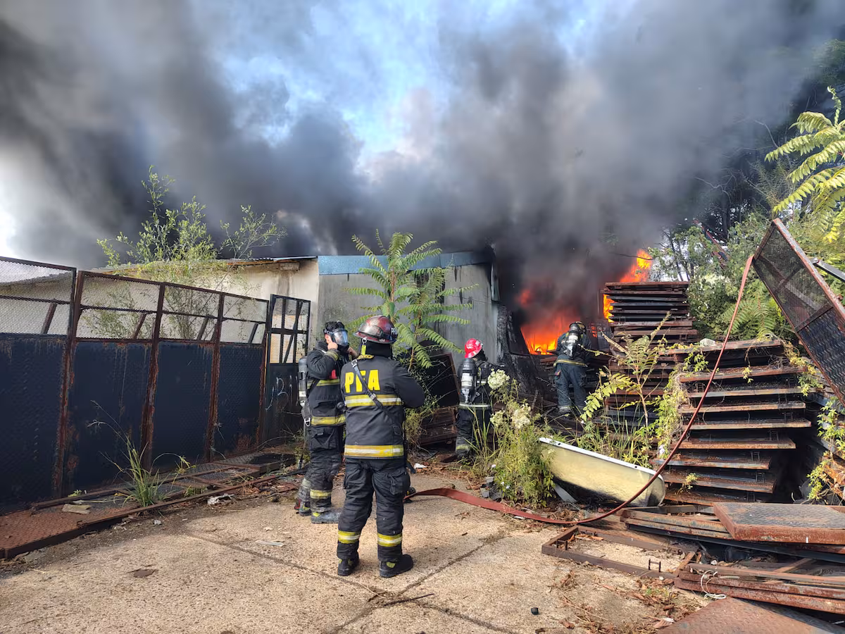 Se incendia un depósito de la Policía Federal en Barracas