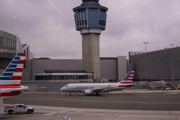 Noticias de Nueva York en vivo: investigan si la fatiga del controlador provocó el accidente aéreo en LaGuardia