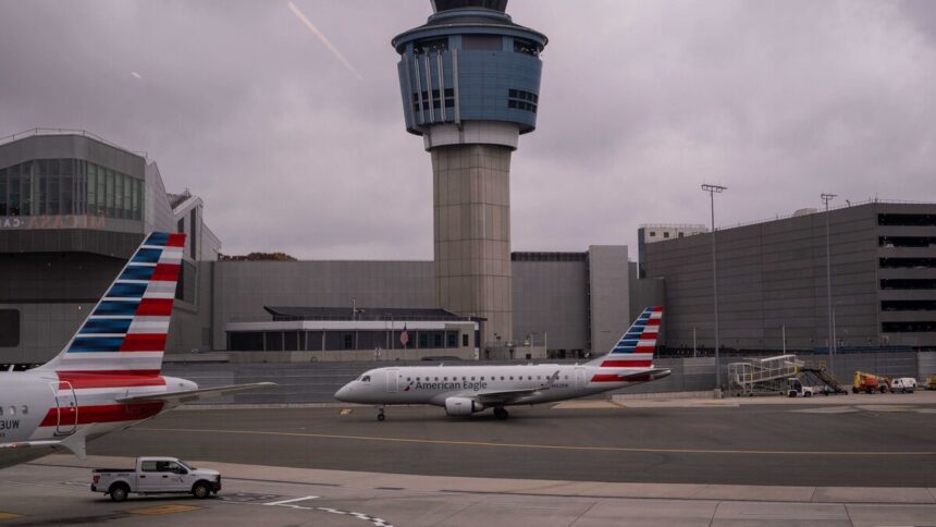 Noticias de Nueva York en vivo: investigan si la fatiga del controlador provocó el accidente aéreo en LaGuardia